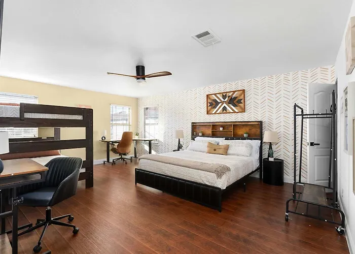 Grand 6br 3ba Pool Escape * Round Rock