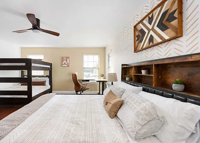 Grand 6br 3ba Pool Escape Round Rock