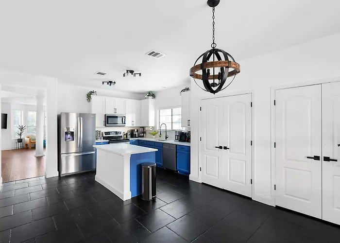 Grand 6br 3ba Pool Escape *